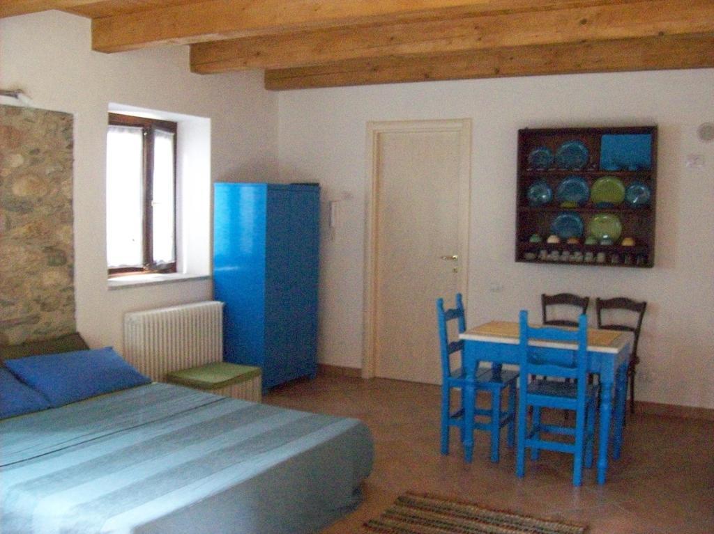 Appartamenti Ca Di Pom Omegna Habitación foto
